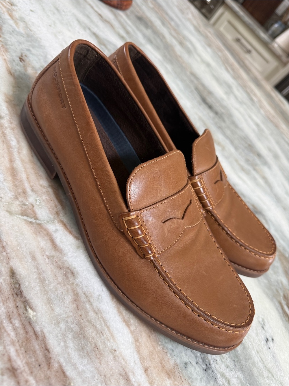 NWOT men’s ROCKPORT SZ 14 M tan leather slip on shoes
